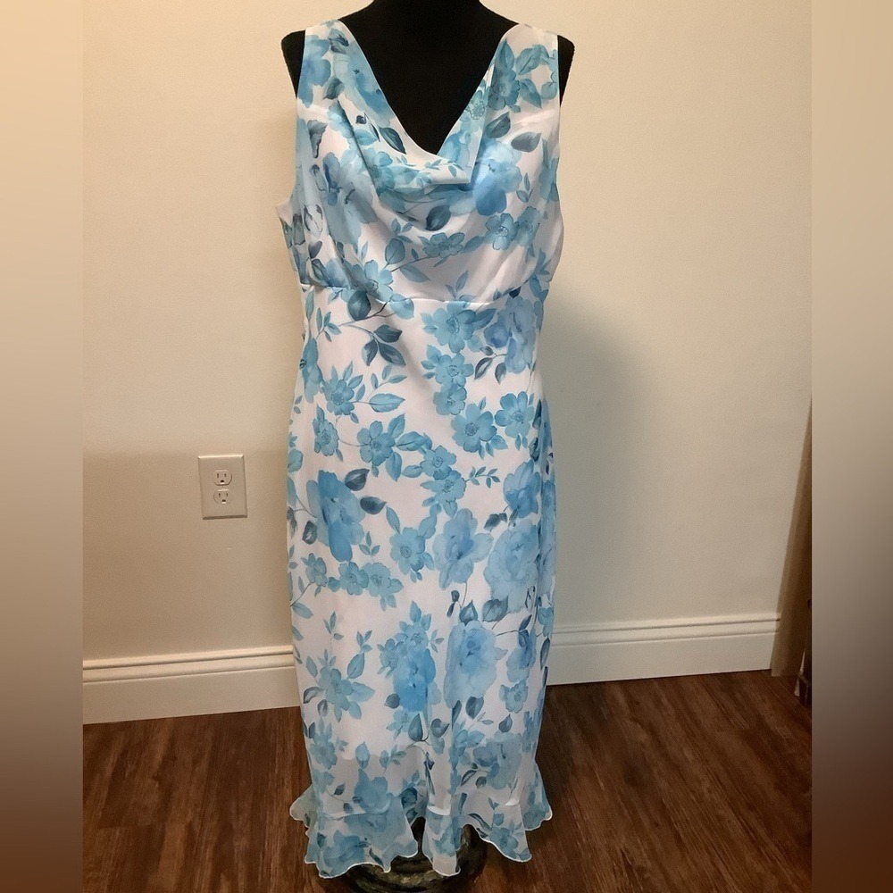 Floral Maxi Dress Blue White Cowl Neck Sleeveless Ruffle Hem Size‎ 13 14